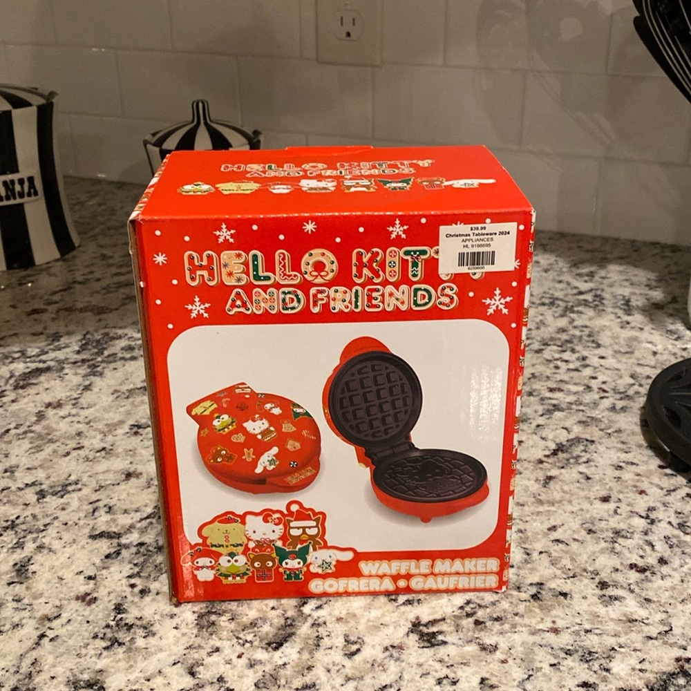 Hello kitty mini waffle maker